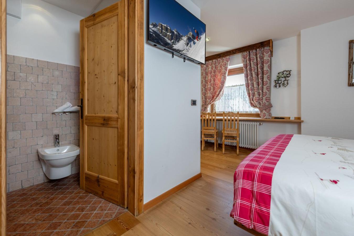 Hotel Garni Ladin Vigo di Fassa Zewnętrze zdjęcie