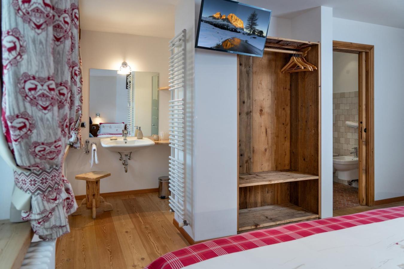 Hotel Garni Ladin Vigo di Fassa Zewnętrze zdjęcie